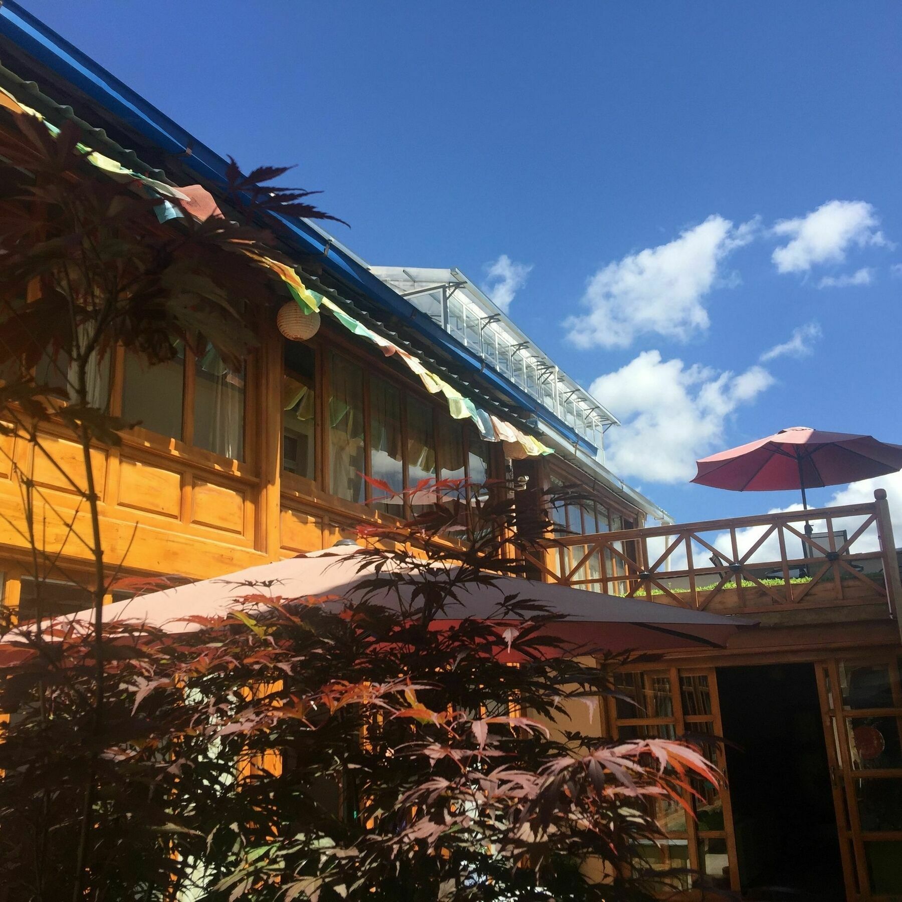 Shangri-La Namcha Bhawa Inn Exterior photo